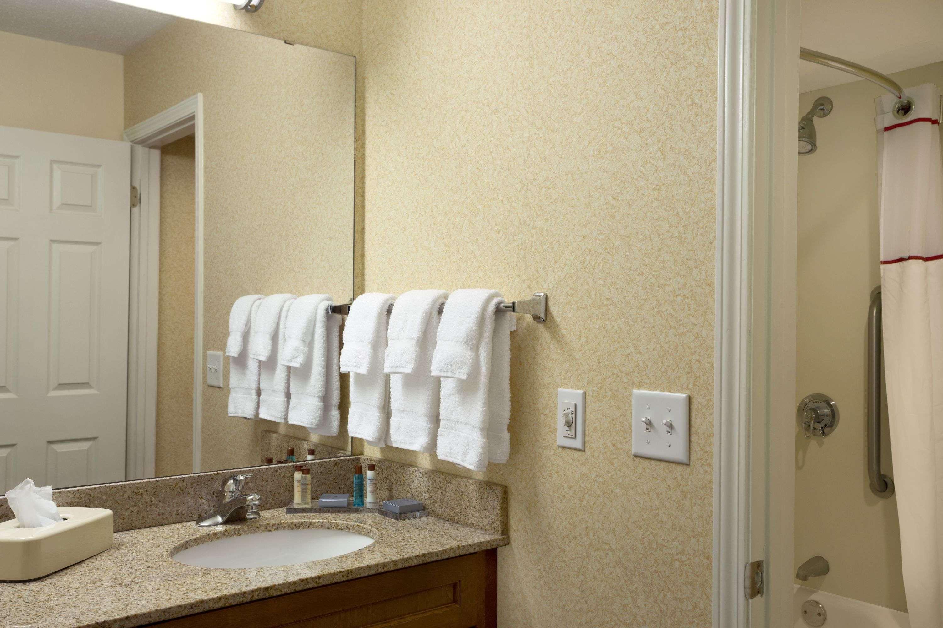 Affordable Suites Of America Grand Rapids Kentwood Exterior foto